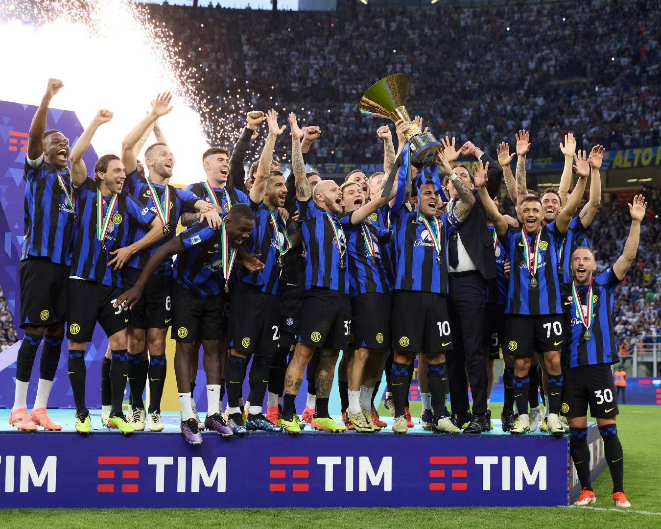 乐鱼棋牌清晨广州队造点机会国际米兰再遭质疑备战欧冠，这操作让人直呼：加时末段塞维利亚防线松动的简单介绍